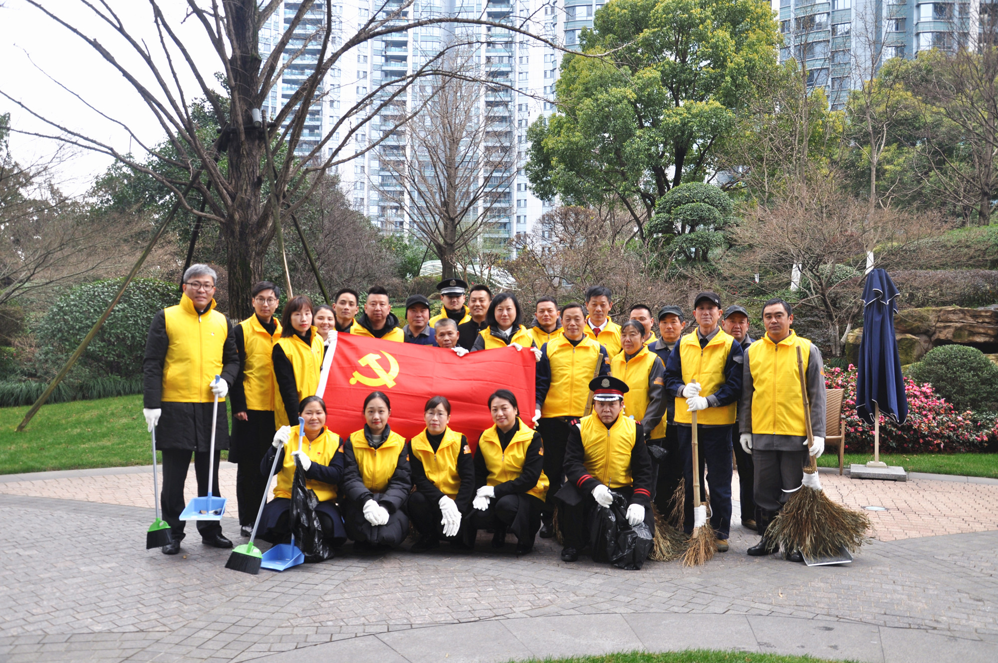党建引领 赋能美好|918博天堂物业党支部获杭州市物业行业“最强党支部”荣誉